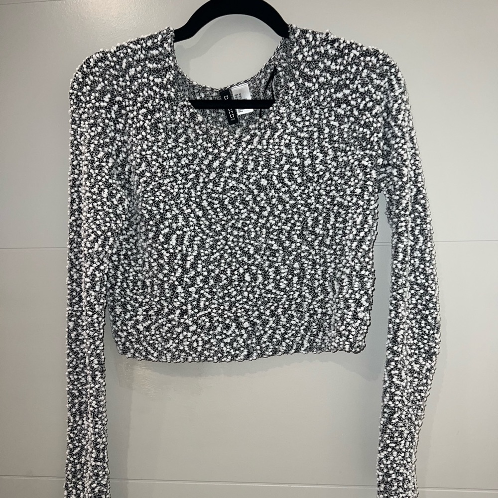 Fuzzy, black and white cropped sweater
